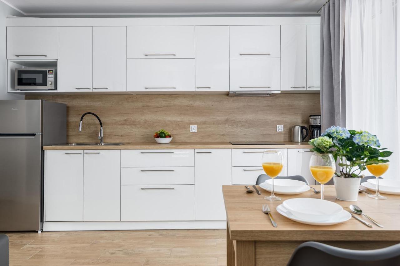 Apartment With Parking 500 M From The Sea By Noclegi Renters Мендзиводзе Екстериор снимка