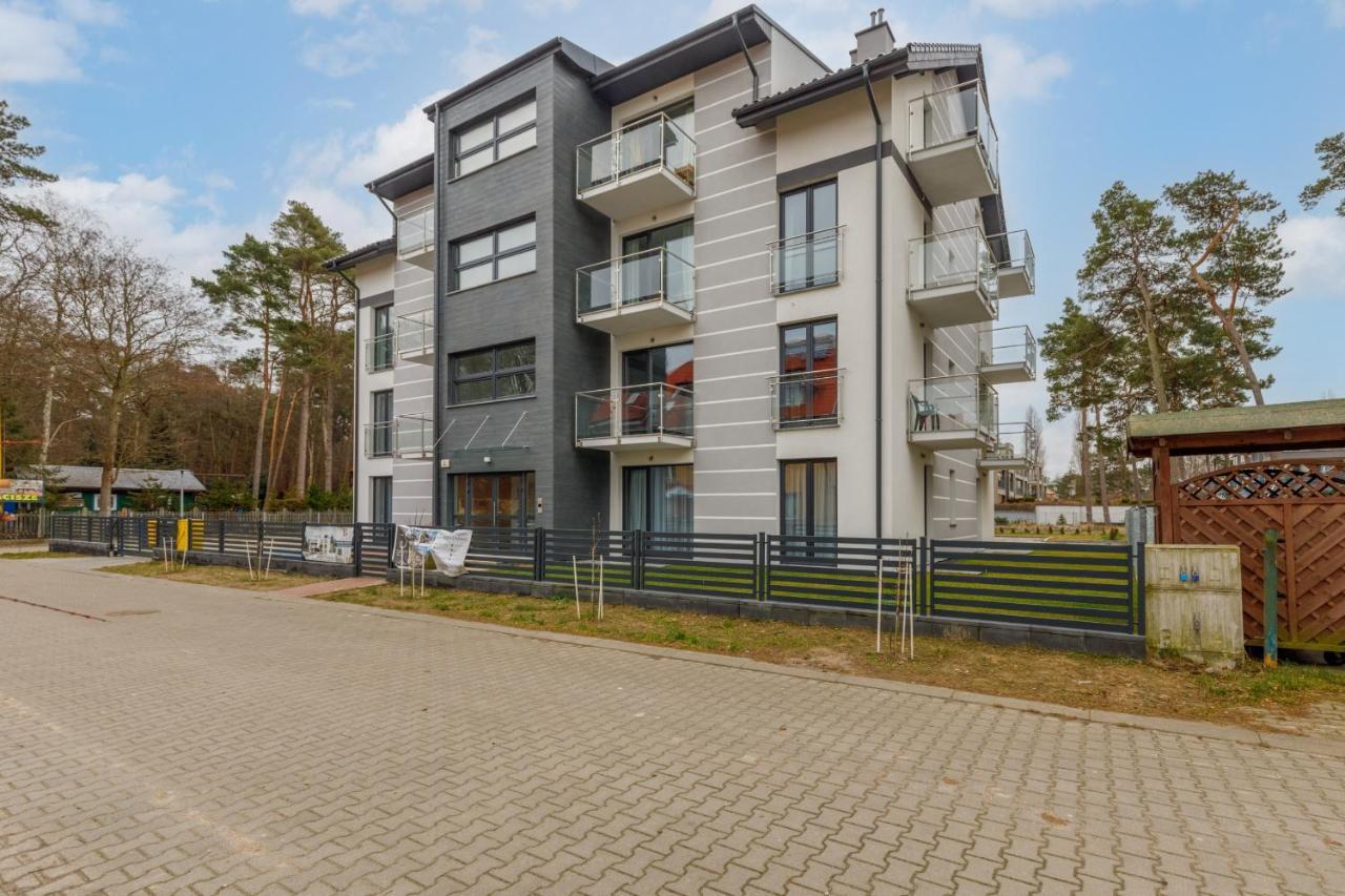 Apartment With Parking 500 M From The Sea By Noclegi Renters Мендзиводзе Екстериор снимка