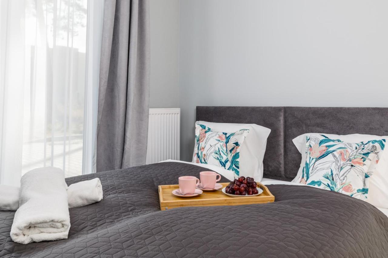Apartment With Parking 500 M From The Sea By Noclegi Renters Мендзиводзе Екстериор снимка
